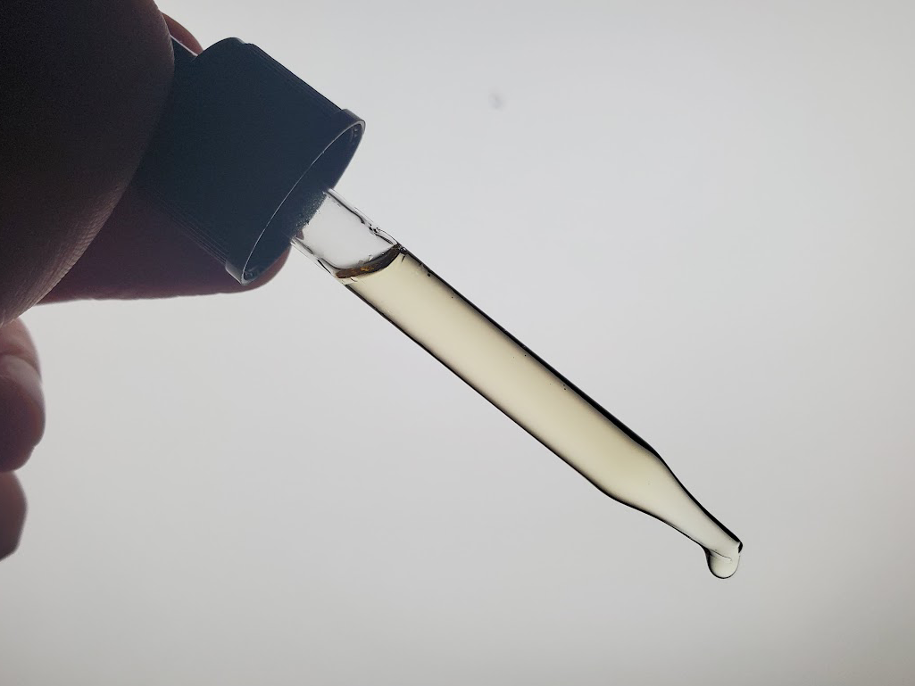 Plain Jane CBD Oil Review Oil Appearance